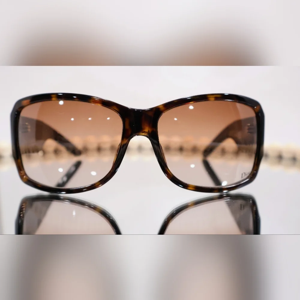 Christian Dior Vintage Y2K Tortoise Shell Sunglasses Silver Logo Authentic